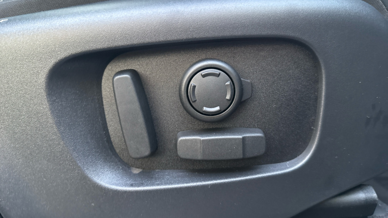 Land Rover Discovery Sport 2.0 D200 Metropolitan 5dr Auto [5 Seat] Diesel Station Wagon